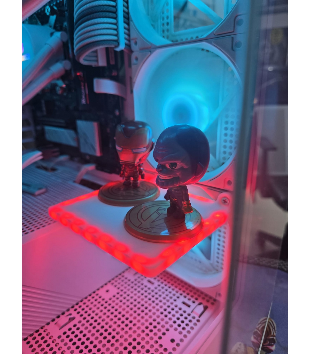 ARGB Fan Rafı – RGB Fan Sergileme Standı